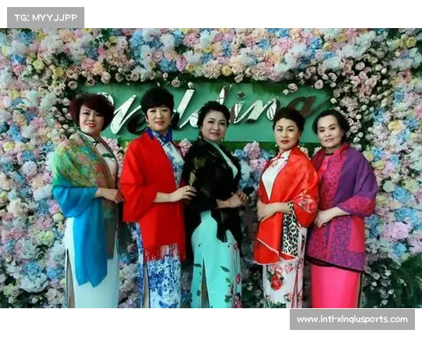 伯恩茅斯金童玉女情侣档，场外花絮成媒体关注焦点