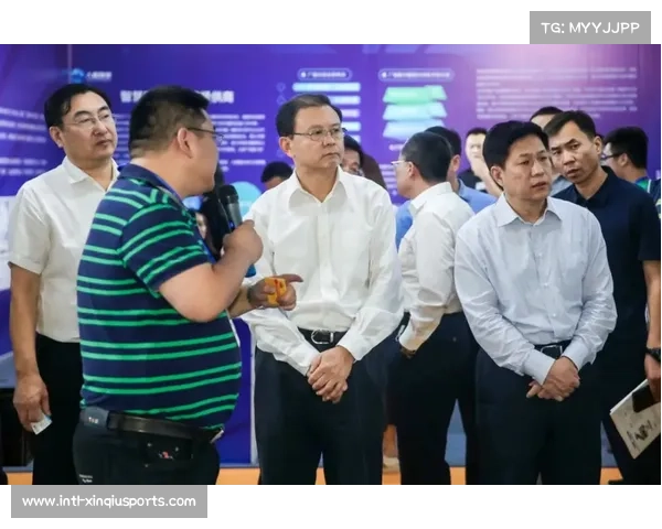 “韩聪谈转型国际滑联裁判：新视角理解评分标准，助力米兰竞选”