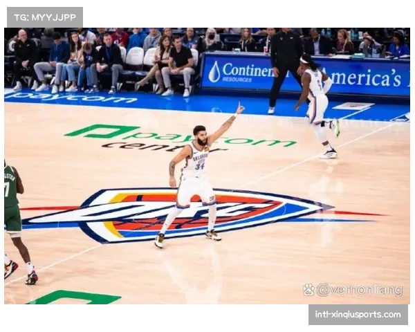 雷霆雄鹿比赛，杰伦威廉姆斯与米德尔顿侧翼对决